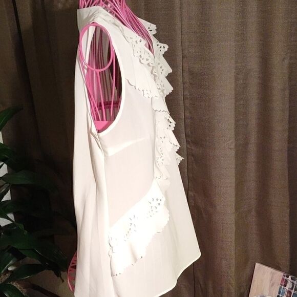 Spense White Lacy Ruffled sleeveless blouse - Picture 2 of 6